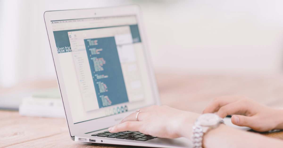 Para mejorar el chatbot: un entrenamiento basado en datos de calidad.